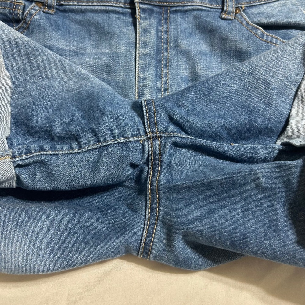 Wax Jean Womens Medium Wash Distressed Cuffed Denim Shorts 90145 Blue Size L - Picture 5 of 13
